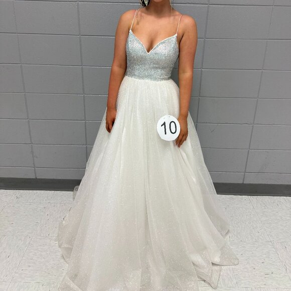 Pageant dress! - Picture 3 of 3